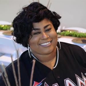 Meet your Posher, Memmuna